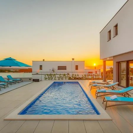 Lea Magdalena 马林斯卡