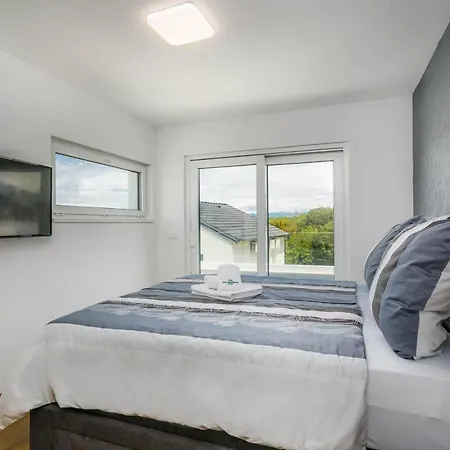 Lea Magdalena * Malinska