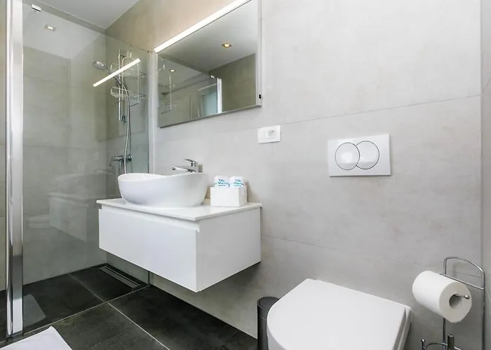 Lea Magdalena Villa Malinska